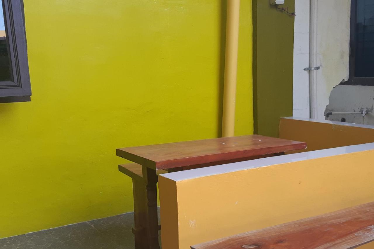 Oyo 3487 Es Em Je Residence Lubukpakam エクステリア 写真