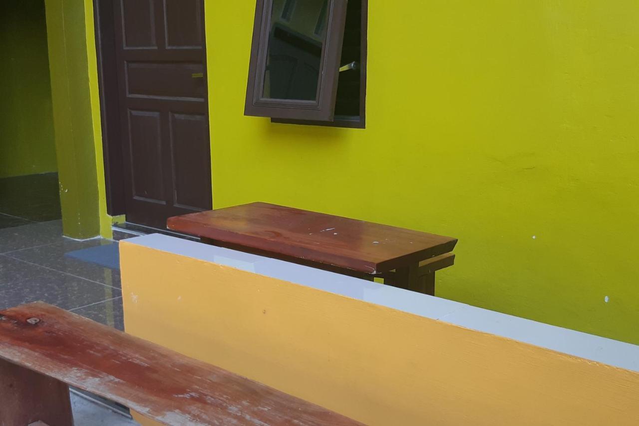 Oyo 3487 Es Em Je Residence Lubukpakam エクステリア 写真