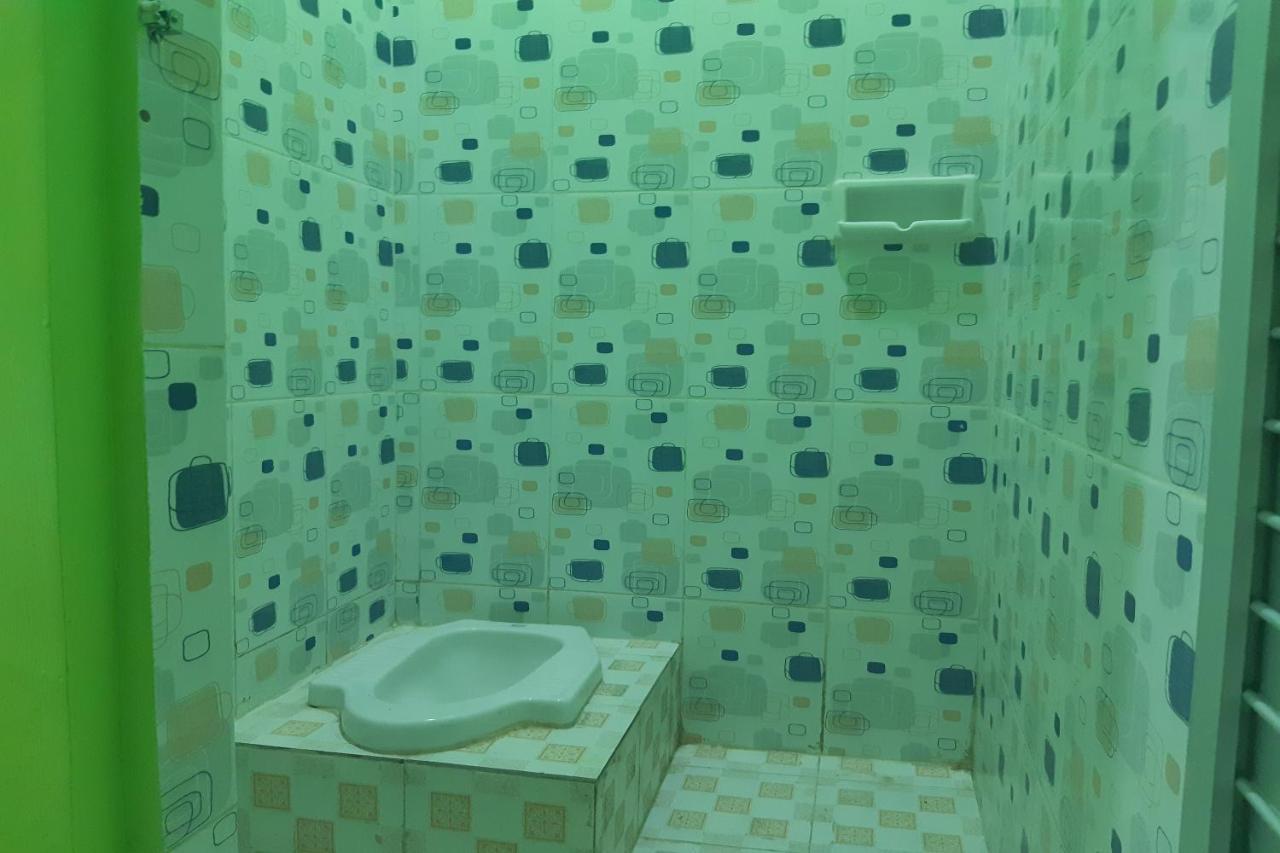 Oyo 3487 Es Em Je Residence Lubukpakam エクステリア 写真