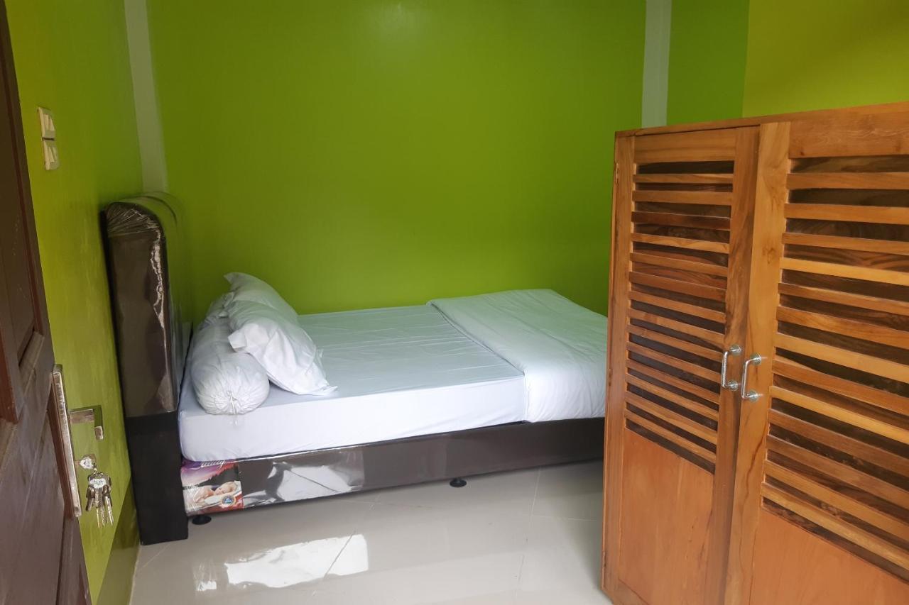 Oyo 3487 Es Em Je Residence Lubukpakam エクステリア 写真
